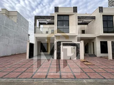 A luxurious home with a modern design, high-end finishes, and a garden, all at a price that includes registration fees. An exceptional real estate opp