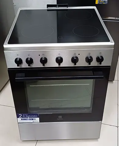 Electrolux electric cooker for sell 60by60cm 💯 good working