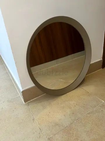 IKEA round mirror in perfect condition