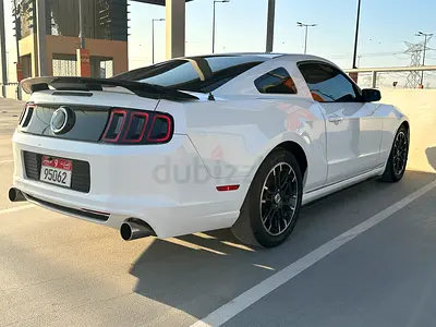Pristine 2014 Ford Mustang v6–Modern classic in Exceptional Condition