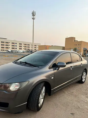 Honda Civic 2010 GCC - Full Geneuine