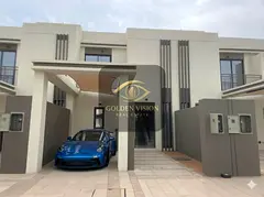 2 BR Townhouse Luxury Falcon Island ready to move in
