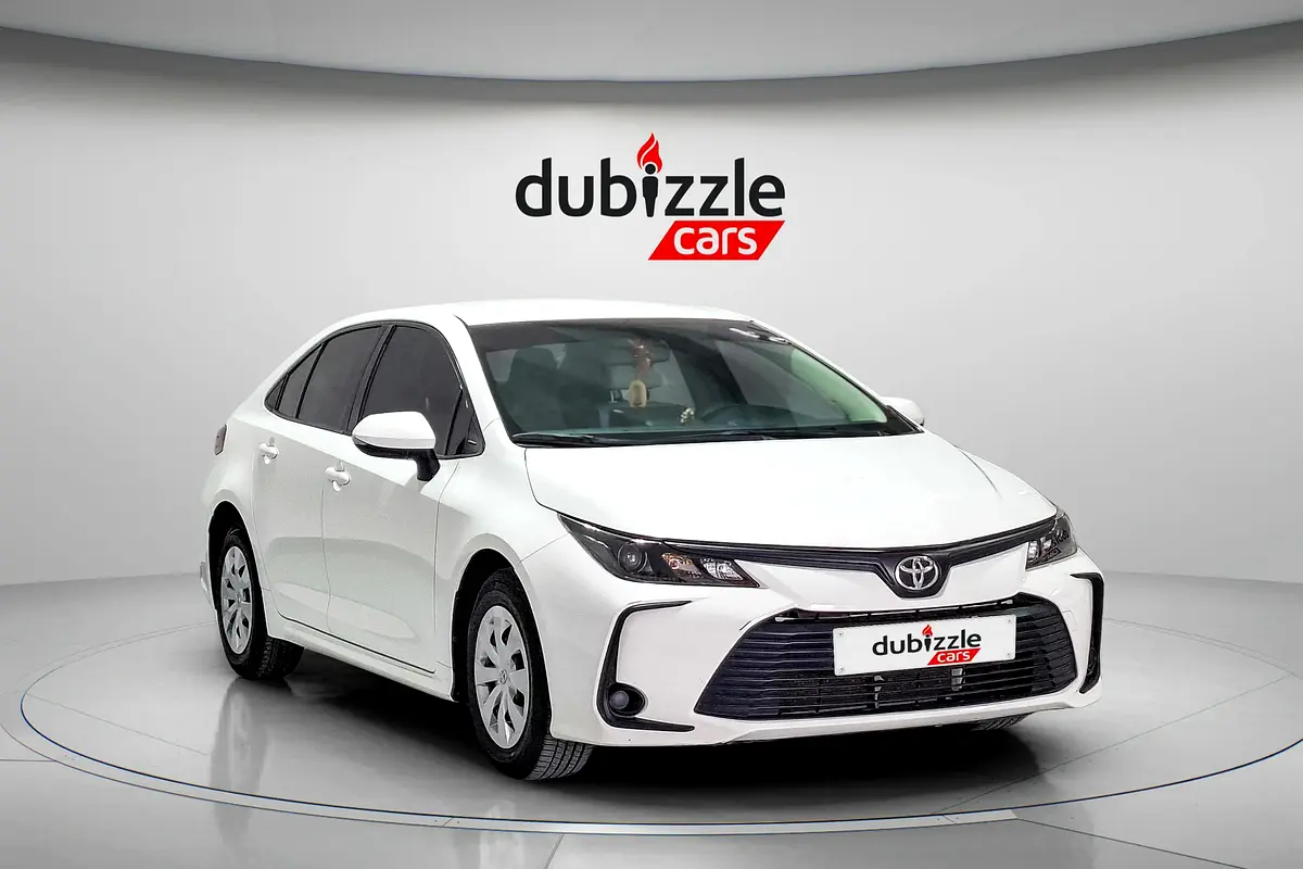 Toyota Corolla 2021 — photo 1 of 13