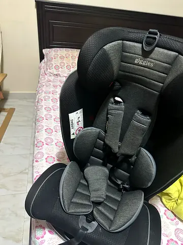 Giggles - Baby Car Seat