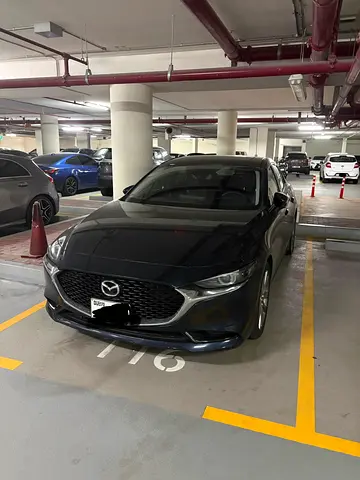 Mazda 3 in brand new condition