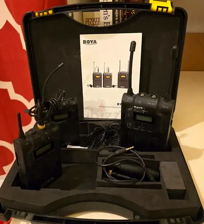Boya Wireless Microphone System with Carry Case