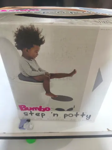 Baby potty trainer