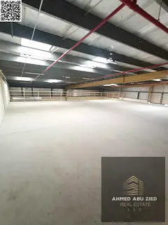 Largest warehouse with mezzanine, ready for annual rent in Al Jurf Industrial Area 1 - Area 6000 sq