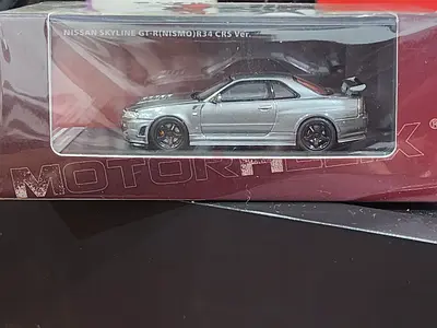 Nissan GTR R35 motor helix 1/64