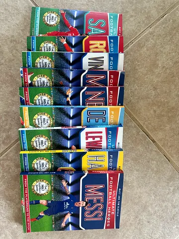 Ultimate Football Hero Book Pack
