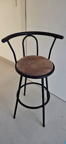 Stylish Bar Stool with Metal Frame