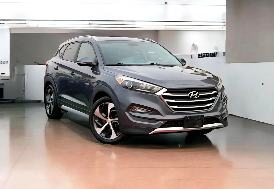Hyundai Tucson 2018 — photo 1 of 17
