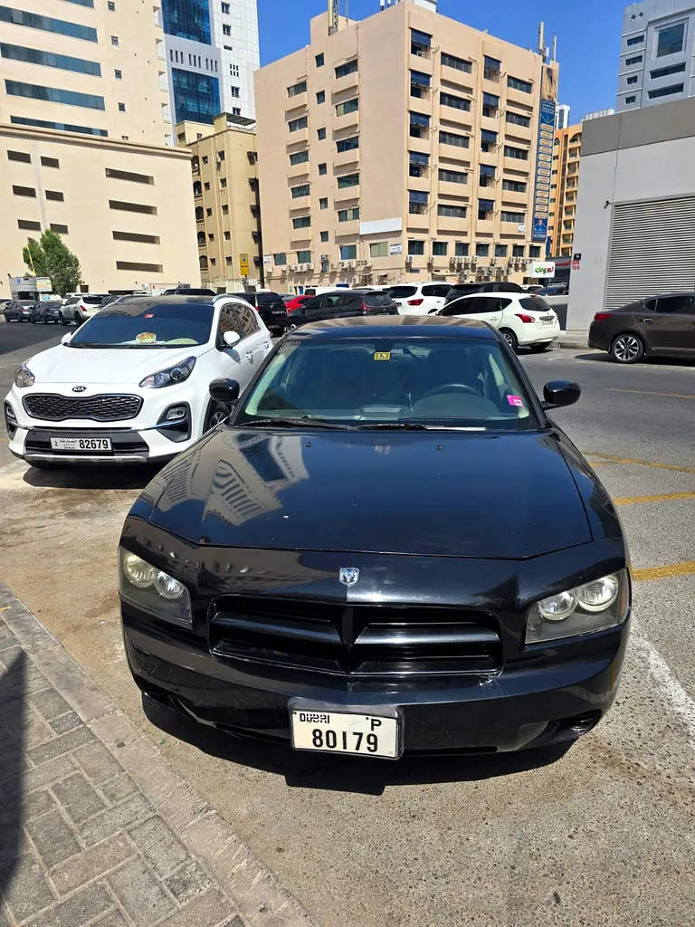 Dodge Charger 2008 — photo 1 of 9