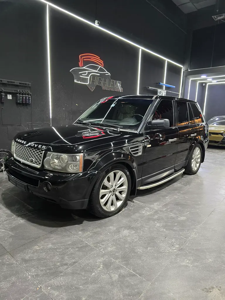 Land Rover Range Rover Sport 2009 — photo 1 of 17