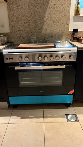 MIDEA COOKER , ALMOST NEW