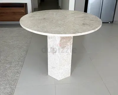 HomeKode Elegant Round Coffee Table Hexagon Leg