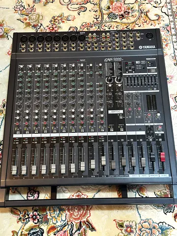 Yamaha EMX 5000-12 Powered Mixer
