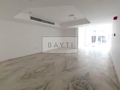 Retail | Shop | Ready Immediately | Fitted