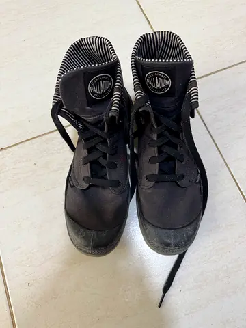 Palladium boot shoes