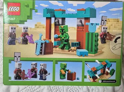 LEGO Minecraft Creeper Showdown Set (21267)