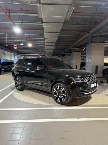 RR VOGUE SE V8 SUPERCHARGED | GCC |