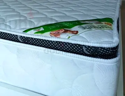 Brend new king size 180×200 spring Top memory foam mattress available 28 cm thikniss