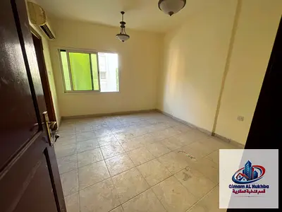 استوديو بمساحه  ممتازه _ تكييف مركزى _ غاز مركزى _ متوفر باركينج _ بجوار المسجد _ سهل الوصول الى مخرج دبي