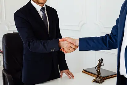 Top Professional Lawyer Services for all cases in the UAE