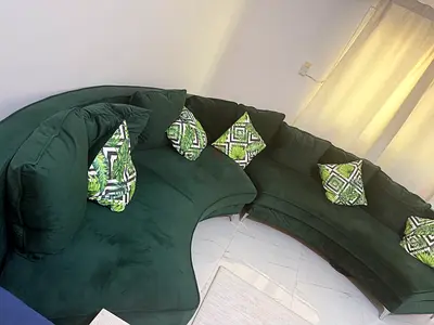 كنبه فخمه جدا نص دائريه مخمل