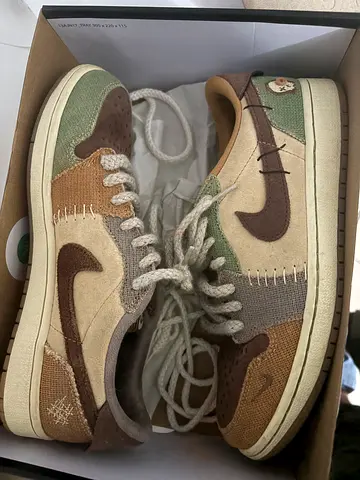 Jordan 1 low Zion voodoo used 9 / 42.5