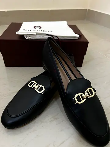 Aigner Ladies shoes size 39