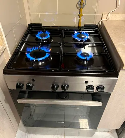 Siemens 4 Burner Full Gas Cooker – 60 × 60 cm | Premium German Engineering