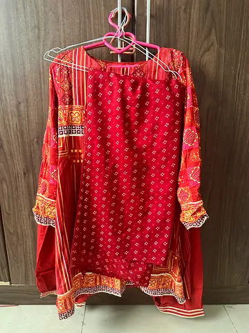 Pakistani Shalwar kameez