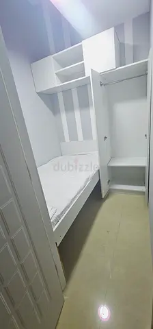 NEAT CLEAN EXECUTIVE SINGLE PARTITION AVAILABLE IN TECOM 5MIN TO DIC METRO...