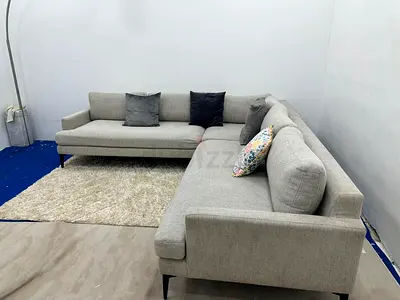 Like new condition west elm corner lshape sofa
