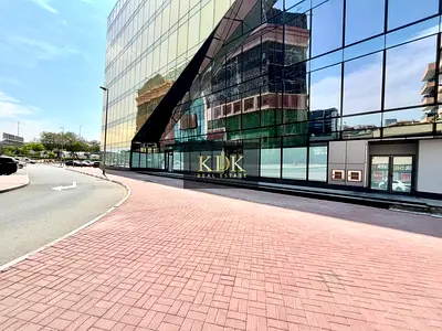 HIGH END BRAND NEW OFFICE IN TOP LOCATION