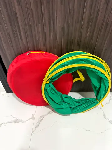 Kids playing tunnel