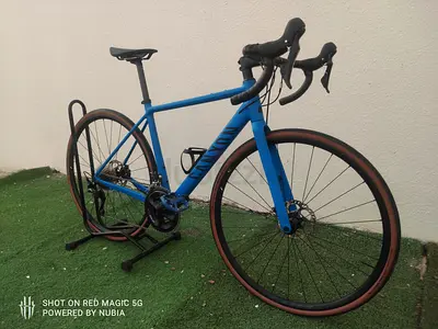 Canyon raod bike