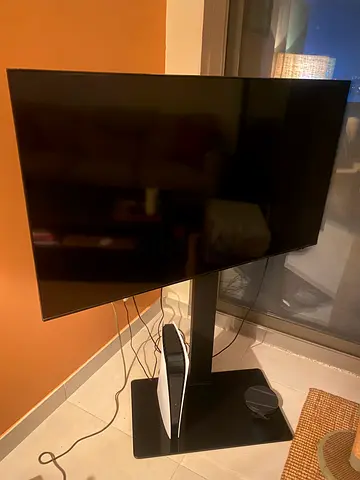 Samsung 55inch Flat Screen TV with stand