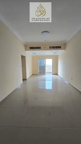 فرصة مميزة للسكن في بناية جديدة بالكامل وأول ساكن في منطقة الجرف 3 بعجمان. الشقة تتميز بتصميم عصري ومساحات مريحة تناسب العائلات الباحثة عن الهدوء والر