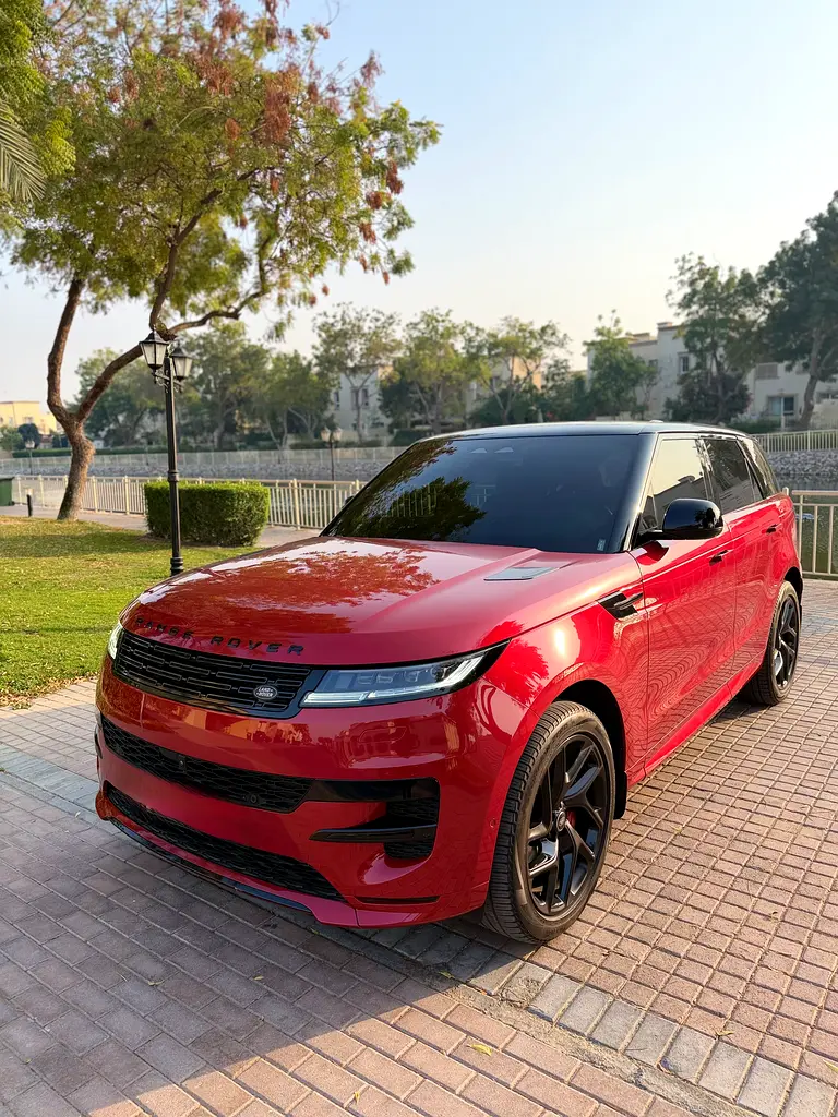 Land Rover Range Rover Sport 2023 — photo 1 of 18
