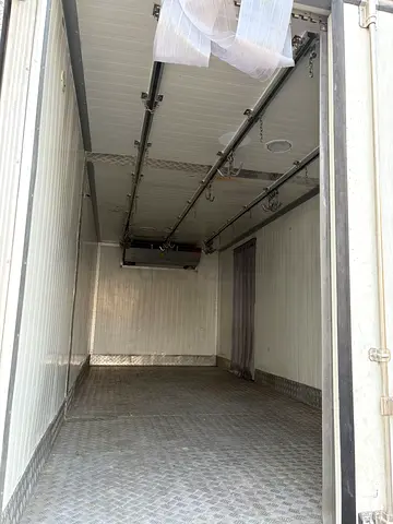 Chiller And Freezer Truck