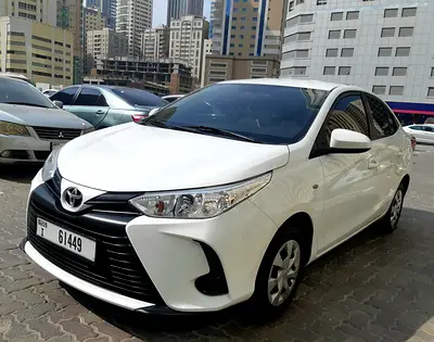 ALMOST NEW TOYOTA YARIS 1.5L SE 2O22 GCC SPEC NO ACCIDENTS 100% ORIGINAL PAINT CRUISE CONTROL SINGLE
