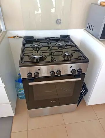 BOSCH 4 Burner full gas cooker Range size 60cm black look