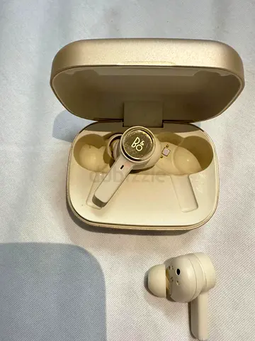 Bang  Olufsen Beoplay EX True Wireless Earphones – Gold Tone