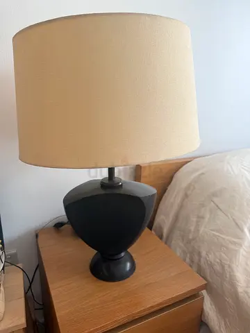 Stylish Table Lamp with Cream Shade