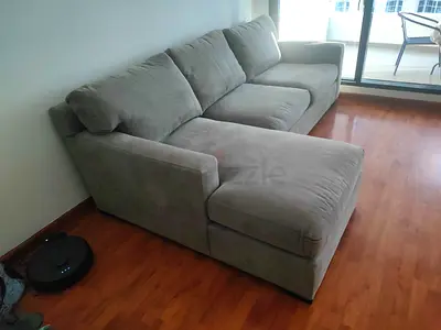 Almost like new condition cratebarrel lshape sofa