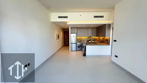 Brand new Ready to move 1Br with kitchen appliances