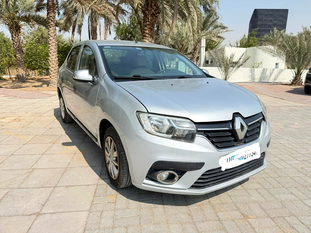 Renault Symbol 2020 — photo 1 of 15