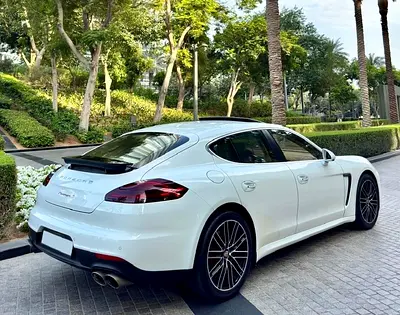 ELITE PORSCHE PANAMERA S •• FULL OPTIONS •• UNIQUE CAR